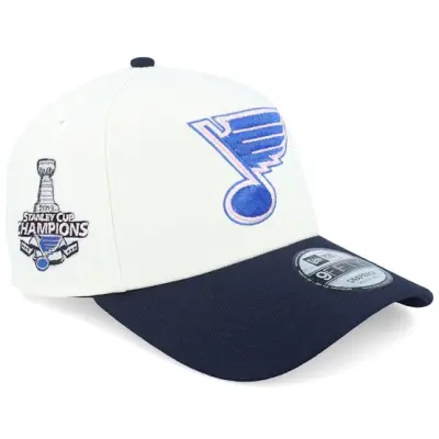 New Era - NHL Vit adjustable Keps - Hatstore Exclusive x St. Louis Blues 9FORTY Chrome/Navy A-Frame Adjustable @ Hatstore