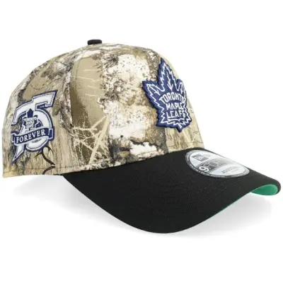 New Era - NHL Svart adjustable Keps - Hatstore Exclusive x Toronto Maple Leafs 9FORTY 75 Anniversary Realtree/Black A-frame Adjustable @ Hatstore