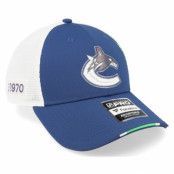 Fanatics - NHL Blå trucker Keps - Vancouver Canucks Authentic Pro Draft Podium Cobalt/White Trucker @ Hatstore