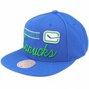 Mitchell&Ness - NHL Blå snapback Keps - Vancouver Canucks Retro Lock Up Blue Snapback @ Hatstore