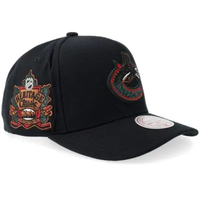 Mitchell&Ness - NHL Svart adjustable Keps - Hatstore Exclusive x Vancouver Canucks Copper Pro Crown Black A-Frame Adjustable @ Hatstore