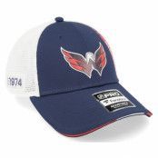 Fanatics - NHL Blå trucker Keps - Washington Capitals Authentic Pro Draft Podium Athl Navy Trucker @ Hatstore