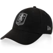 New Era - Football Svart adjustable Keps - Aston Villa Faux Suede 9FORTY M-Crown Black Adjustable @ Hatstore