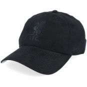 47 Brand - Football Svart adjustable Keps - Liverpool Ultra Basic Clean Up Dad Cap Black Adjustable @ Hatstore