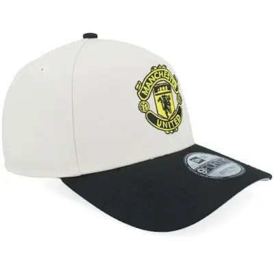 New Era - Football Beige adjustable Keps - Hatstore Exclusive x Manchester United 9FORTY Stone/Black A-Frame Adjustable @ Hatstore