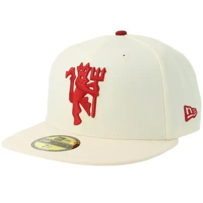 New Era - Football Beige fitted Keps - Hatstore Exclusive x Manchester United 59FIFTY Chrome Light Cream Fitted @ Hatstore