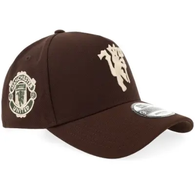 New Era - Football Brun adjustable Keps - Hatstore Exclusive x Manchester United 9FORTY Burnt Wood A-frame Adjustable @ Hatstore