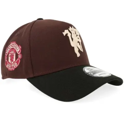 New Era - Football Brun adjustable Keps - Hatstore Exclusive x Manchester United 9FORTY Burnt Wood/Black A-Frame Adjustable @ Hatstore