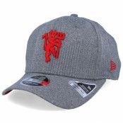 New Era - Football Grå adjustable Keps - Manchester United 9Fifty Jersey Stretch Snap Heather Grey/Red Adjustable @ Hatstore