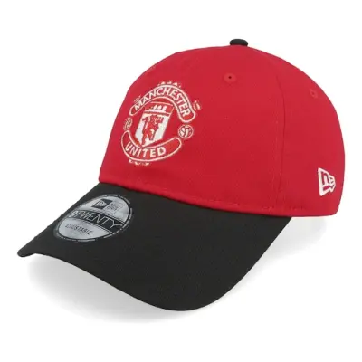 New Era - Football Röd unconstructed Keps - Manchester United Bar Stripe 9TWENTY Scarlet/Black Dad Cap @ Hatstore