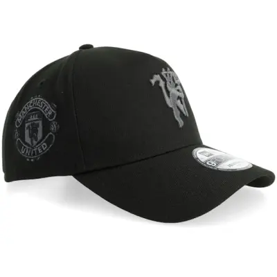 New Era - Football Svart adjustable Keps - Hatstore Exclusive x Manchester United 9FORTY Black A-frame Adjustable @ Hatstore