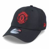 New Era - Football Svart flexfit Keps - Manchester United Featherweight Poly 39Thirty Black/Red Flexfit @ Hatstore