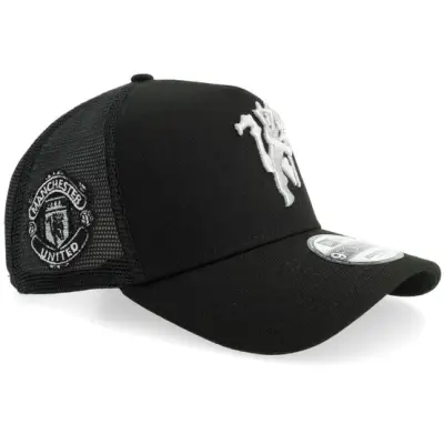 New Era - Football Svart trucker Keps - Hatstore Exclusive x Manchester United 9FORTY Black/Black A-Frame Trucker @ Hatstore