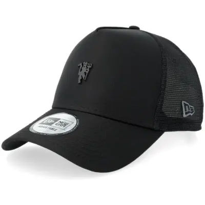 New Era - Football Svart trucker Keps - Manchester United Metal Black A-Frame Trucker @ Hatstore