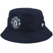 New Era - Football Blå bucket Hatt - Manchester United Rubber Wvn Navy Bucket @ Hatstore