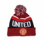 New Era - Football Röd pom Beanie - Manchester United Sport Cuff Beanie Scarlet/Black Pom @ Hatstore