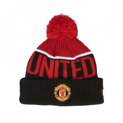 New Era - Football Svart pom Beanie - Manchester United Sport Beanie Black/Scarlet Pom @ Hatstore