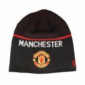 New Era - Football Svart traditionalbeanie Beanie - Manchester United Engineered Skull Black Beanie @ Hatstore