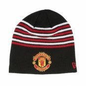 New Era - Football Svart traditionalbeanie Beanie - Manchester United Stripe Skull Black/Scarlet Beanie @ Hatstore