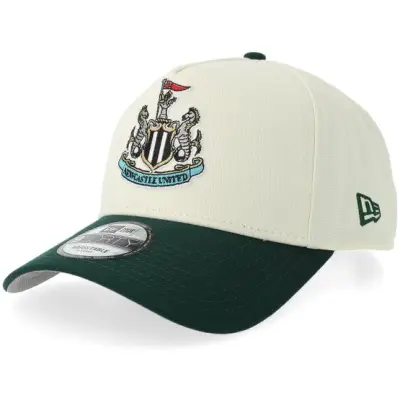 New Era - Football Beige adjustable Keps - Hatstore Exclusive x Newcastle United 9FORTY Chrome/Dark Green A-Frame Adjustable @ Hatstore