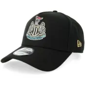 New Era - Football Svart adjustable Keps - Hatstore Exclusive x Newcastle United 9FORTY Black A-Frame Adjustable @ Hatstore