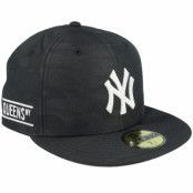 New Era - MLB Svart fitted Keps - New York Yankees Tranquility 59FIFTY Queens NY Black Camo Fitted @ Hatstore