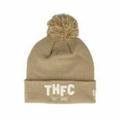 New Era - Football Beige pom Beanie - Tottenham Hotspur Boucle Cuff Beanie Khaki Pom @ Hatstore