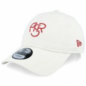 New Era - Football Beige unconstructed Keps - AS Roma Monogram 9TWENTY Stone Dad Cap @ Hatstore