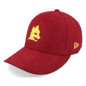 New Era - Football Röd adjustable Keps - AS Roma Suede 9FIFTY Low Profile Red/Yellow Adjustable @ Hatstore