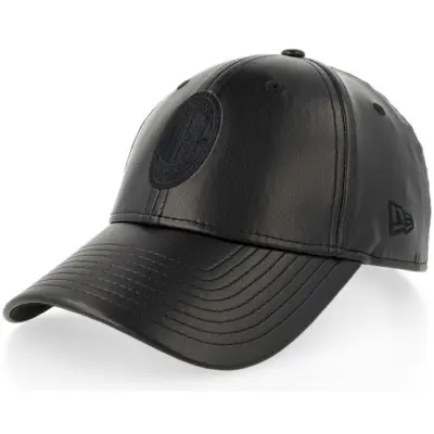 New Era - Football Svart adjustable Keps - AC Milan Pu Faux Leather 9FORTY Black Adjustable @ Hatstore