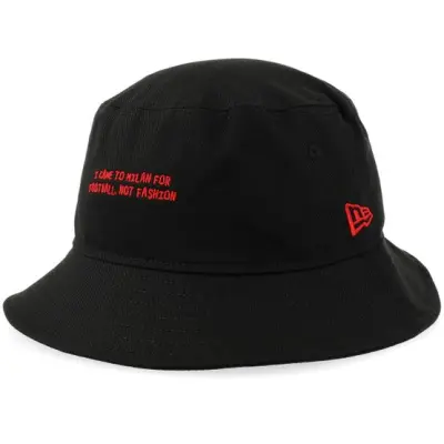 New Era - Football Svart bucket Hatt - AC Milan Phrase Black Bucket @ Hatstore